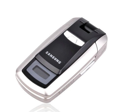CECT Anygall P908T Dual Card Tri-Band TV Flip Phone